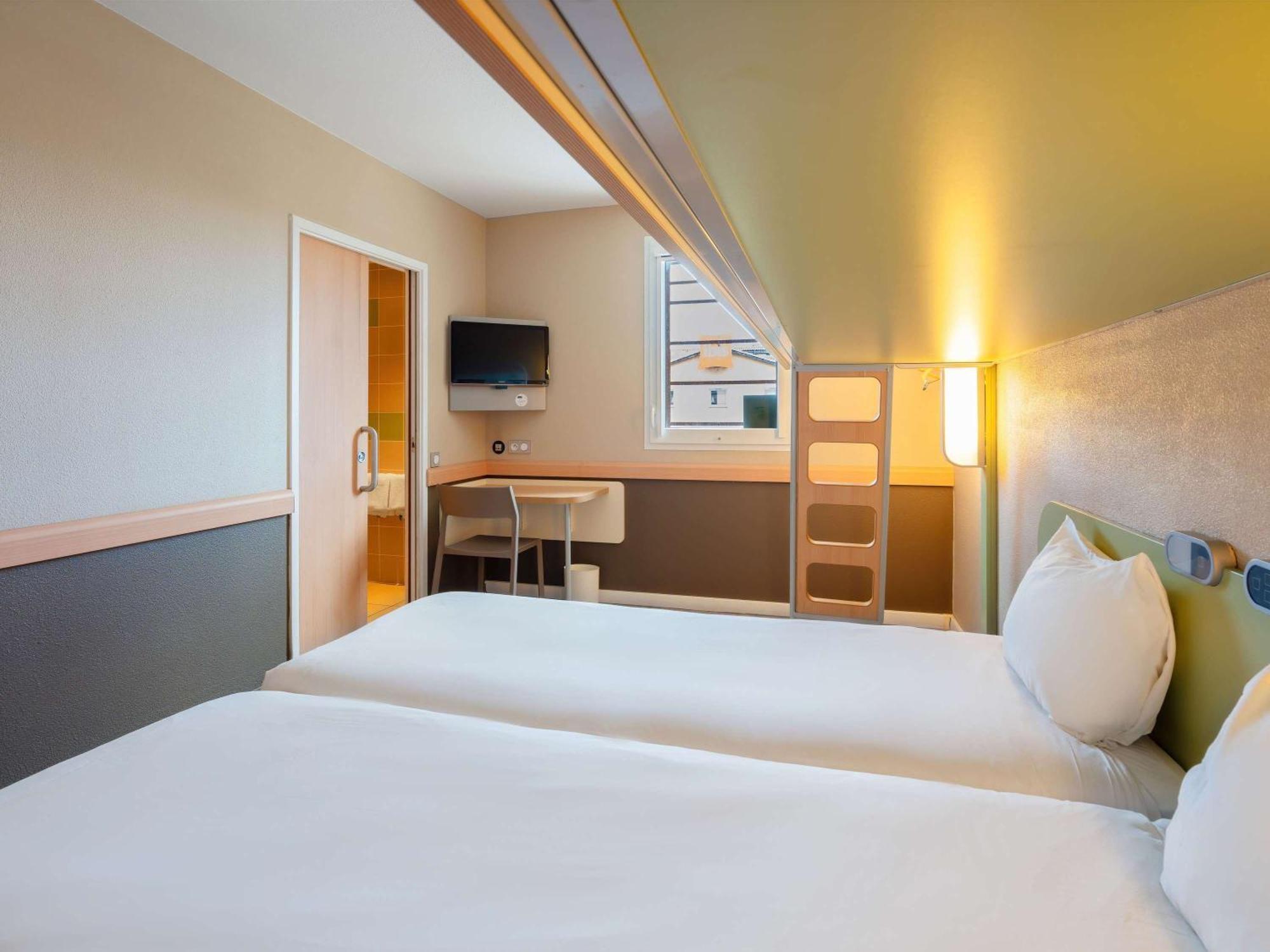 Ibis Budget Manosque Cadarache Luaran gambar