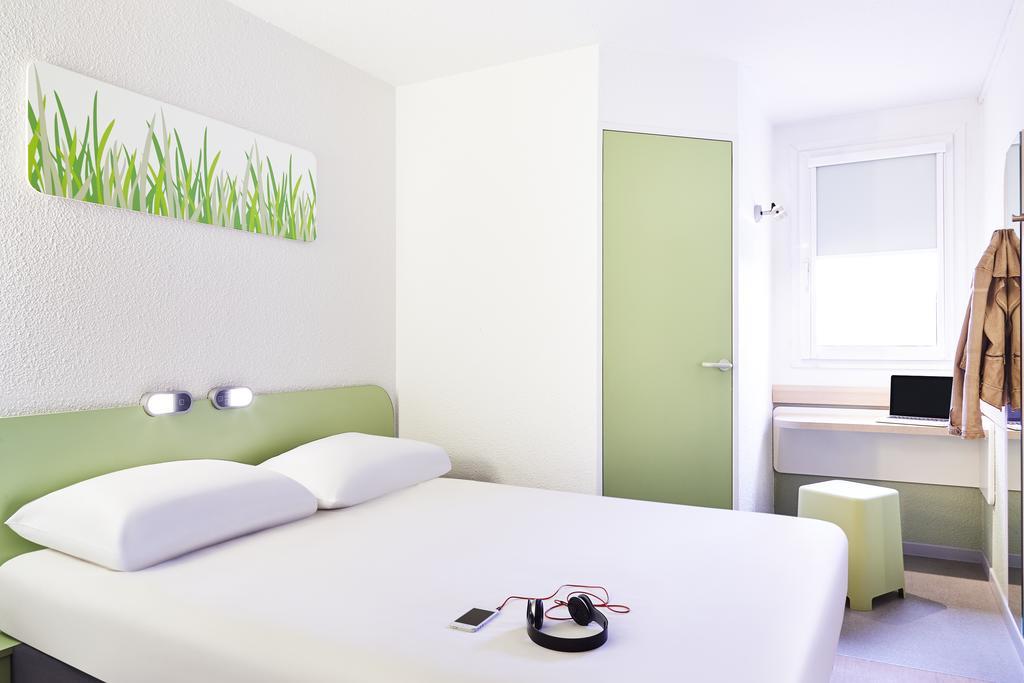 Ibis Budget Manosque Cadarache Luaran gambar