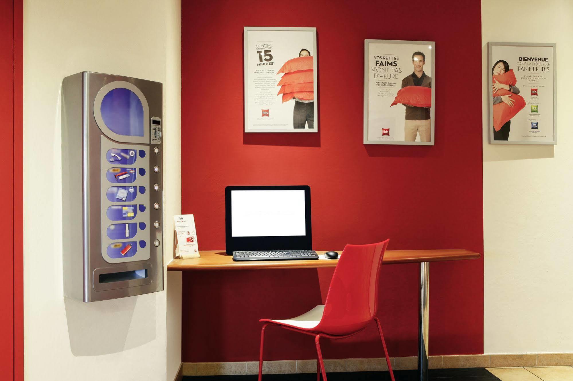 Ibis Budget Manosque Cadarache Luaran gambar